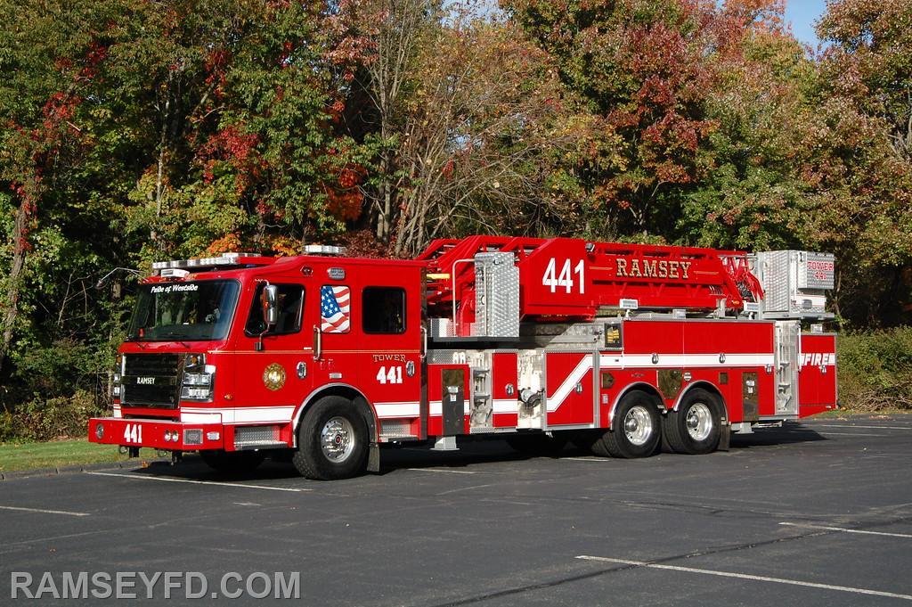 Tower 441 - 2018 Rosenbauer 88' Midmount Tower